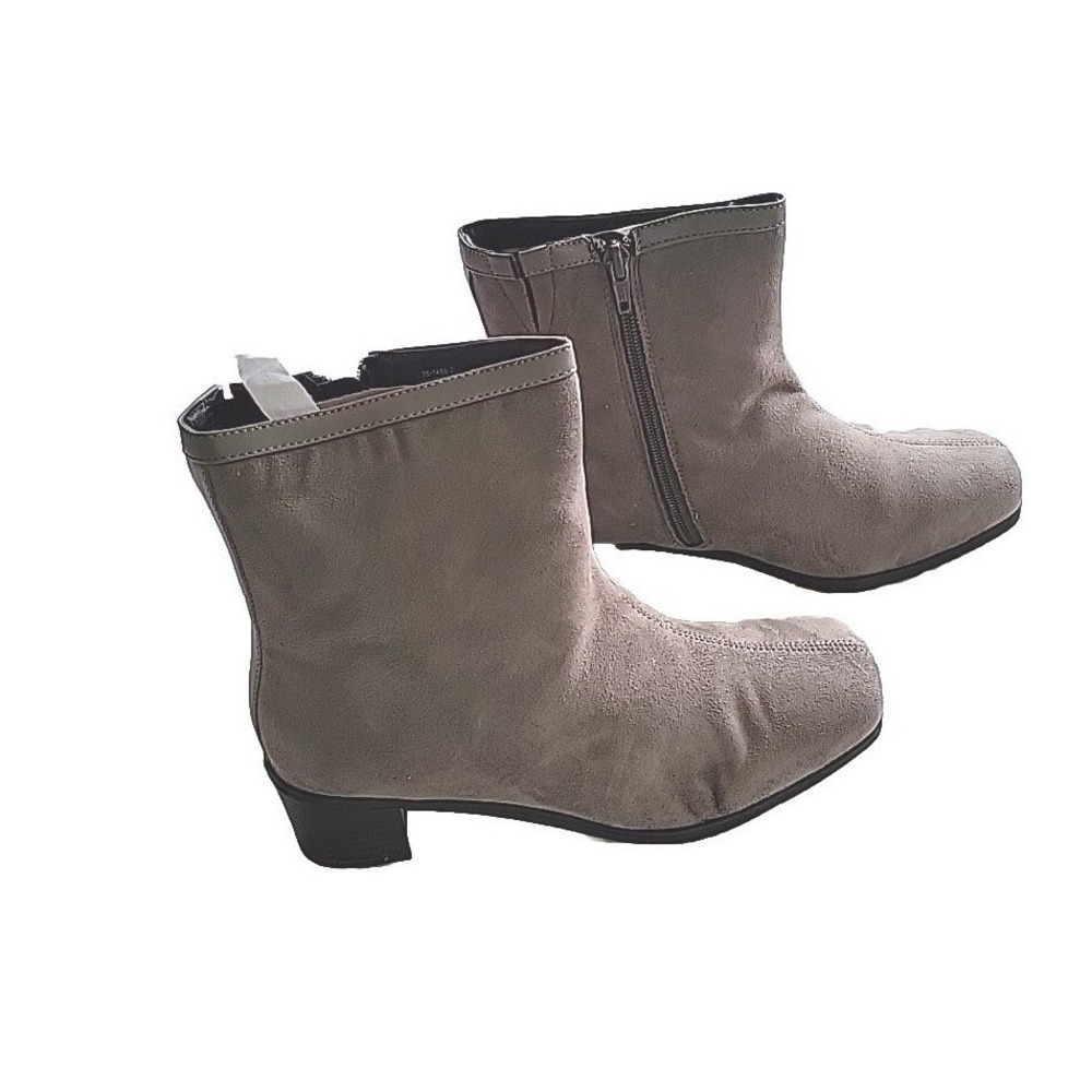 ComfortView Taupe Faux Suede Bootie Size 8.5WW Tan‎ Boot